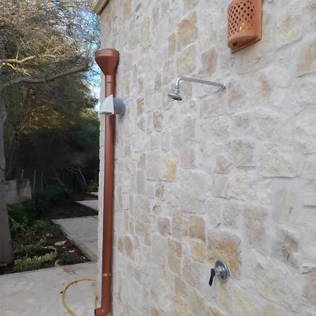 Casetta Maca Fronte Mare San Pietro in Bevagna