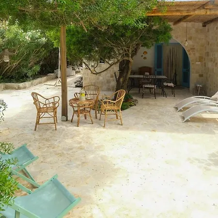 Casetta Maca Fronte Mare Apartment